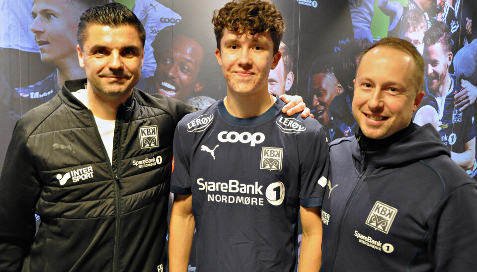F.v.: Sportslig leder Eirik Hoseth, Herman Sjåvik Opsahl og utviklingsleder Leo Totev i KBK.