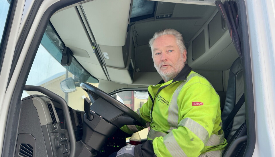 Jan Kenneth Glomstad. bak rattet i den store skapbilen.
