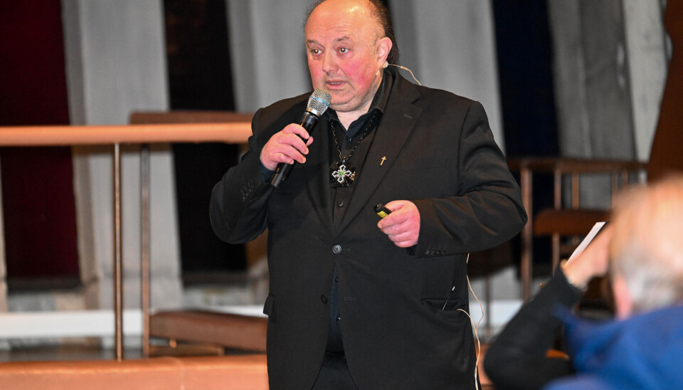 Tommy Stormo sang Elvis-sanger og fortalte om Elvis.