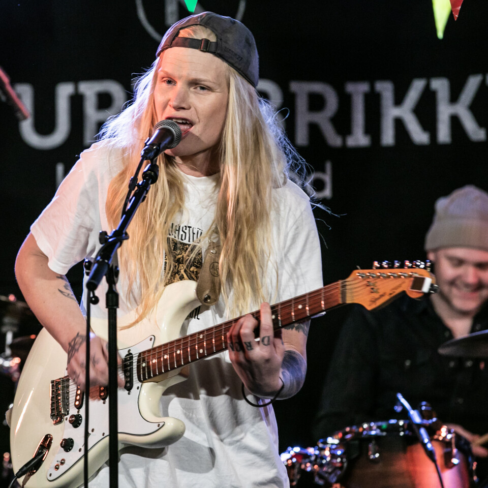 Helle Karlsdottir.