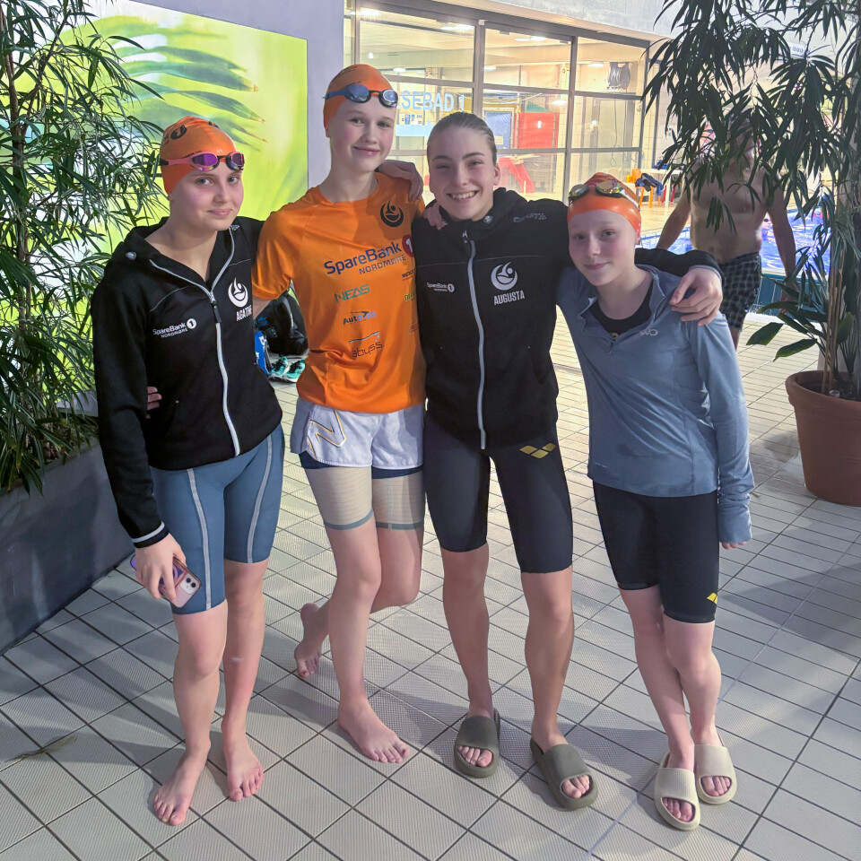 Stafettlaget: (f.v.) Agathe Lian, Matilda Gaupseth, Augusta Knudseth og Lilly Frensh