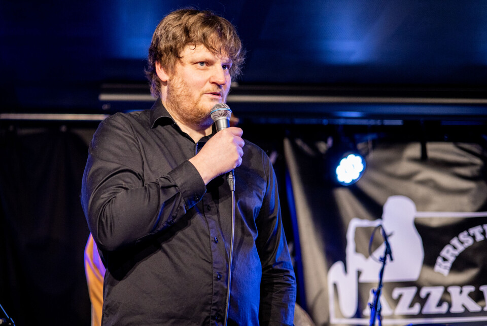 Simon Kongshaug (TROMMER) oppfordret publikum til å melde seg inn i Jazzklubben for å støtte opp om arbeidet med å få til enda flere jazzkonserter i tiden fremover.