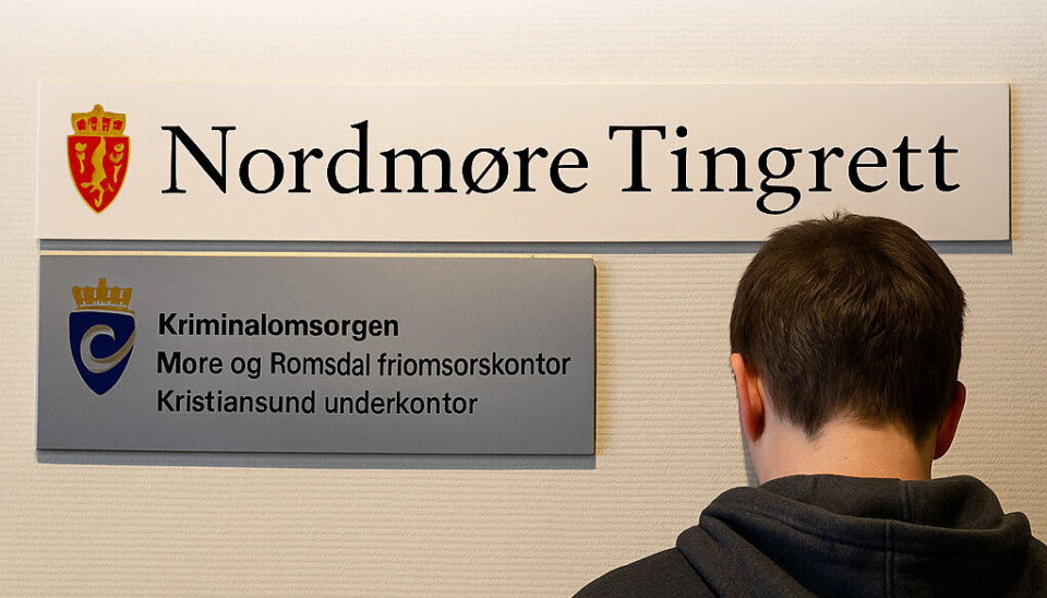 Illustrasjon av inngangspartiet til Tingretten i Kristiansund.