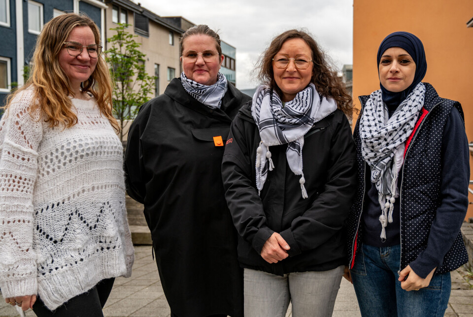 Palestinakomiteen Nordmøre fra venstre: Veronica Dalsve Berg, styremedlem, Anne-Berit Røbech Heggem, styremedlem, Ann-Christin Mork, leder Palestinakomiteen Nordmøre og Marwa Amouri, styremedlem.