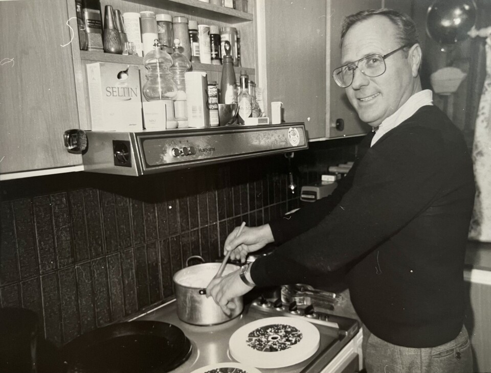 Jan Egil forsøker seg som kokk.