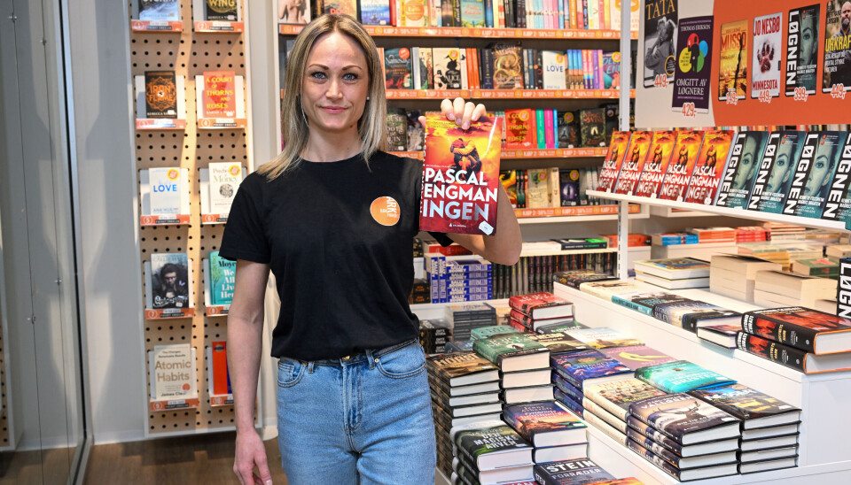 – Denne er en storselger denne vårem, forteller Therese Sivertsen (38), butikksjef hos ARK bokhandel hos Alti Futura, om Pascal Engmans roman «Ingen».