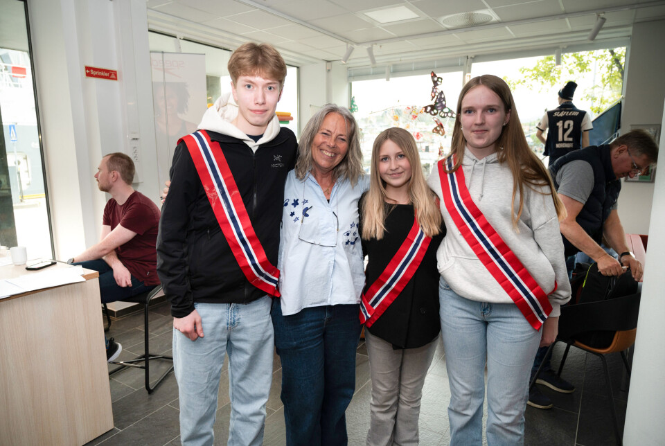 F.v. Marius F. Ringstad (16), Dina Gaupseth (leder i komiteen), Eira H. Nørbech (15) og Adea Kjønnøy (14).
