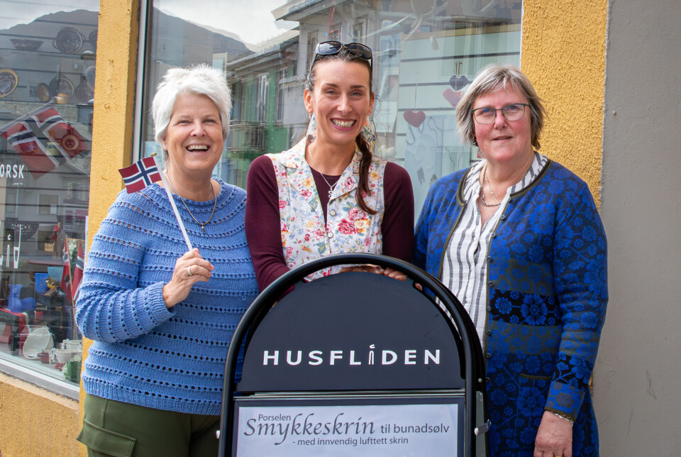 Husfliden i sentrum av Kristiansund. F.v.: Tina Eckeroth, Maria Gast og Magda Stokkaune.