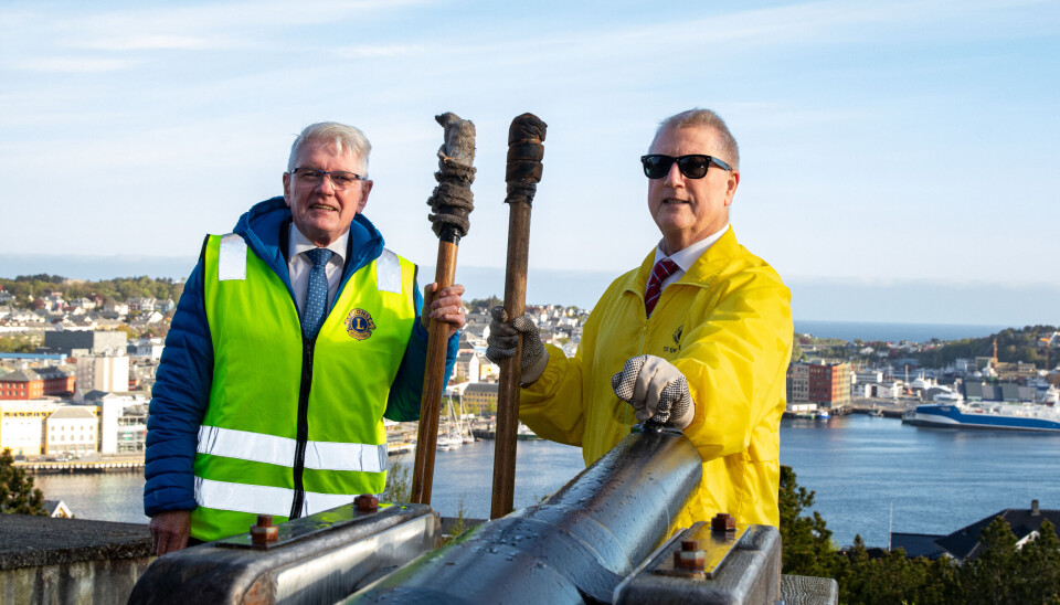 Fra venstre, Stein Dybå og Jon Inge Tromnes fra Lions Club, Kristiansund.