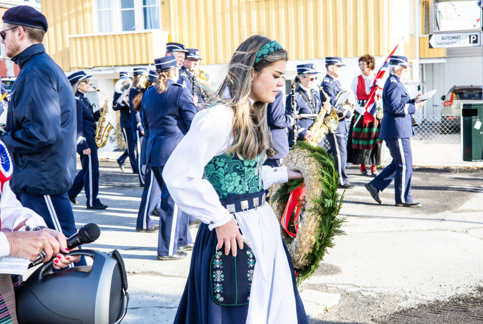 Ved Christiestøtta, bybysten av stortingspresident Wilhelm Friman Koren Christie, ble det holdt tale av Ida Fjerstad. Krans ble lagt ned.