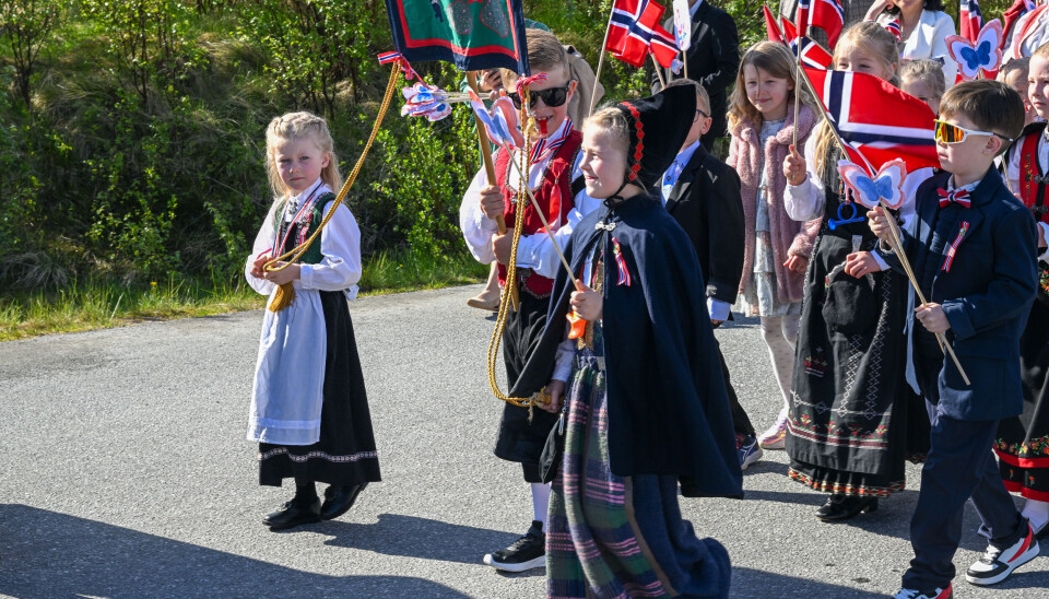 Glade barn fra Frei i 17. mai-toget.