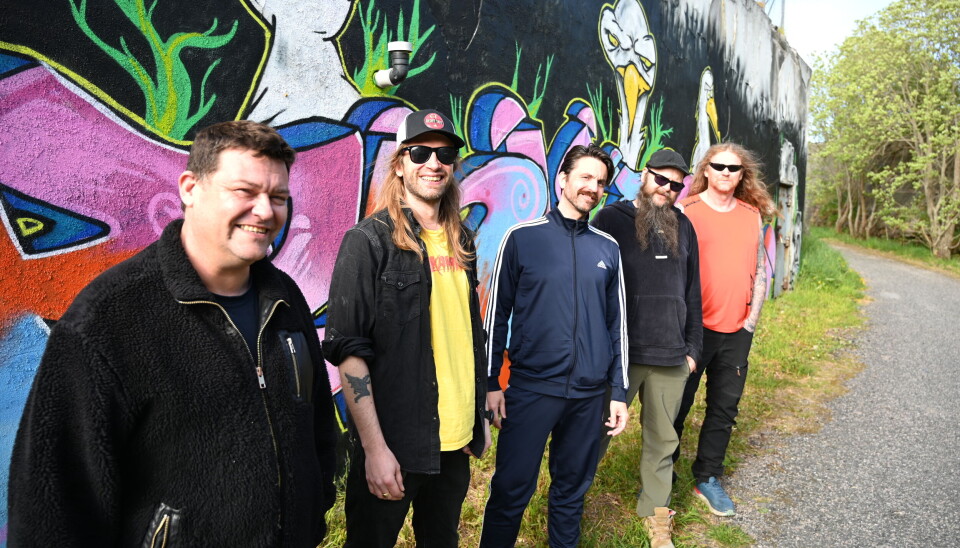 En fin blanding av deltagere til Bunkerfest, utenfor bunkersen i Karihola, Fra venstre: Kyrre Kaaby (Clint Nilsson), Dan Stian Brill, Hans Ivar Wik, John Alteskjær og Geir Benzin Bøe.