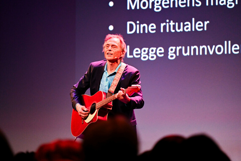 Audun Myskja er en flink gitarist og sanger.