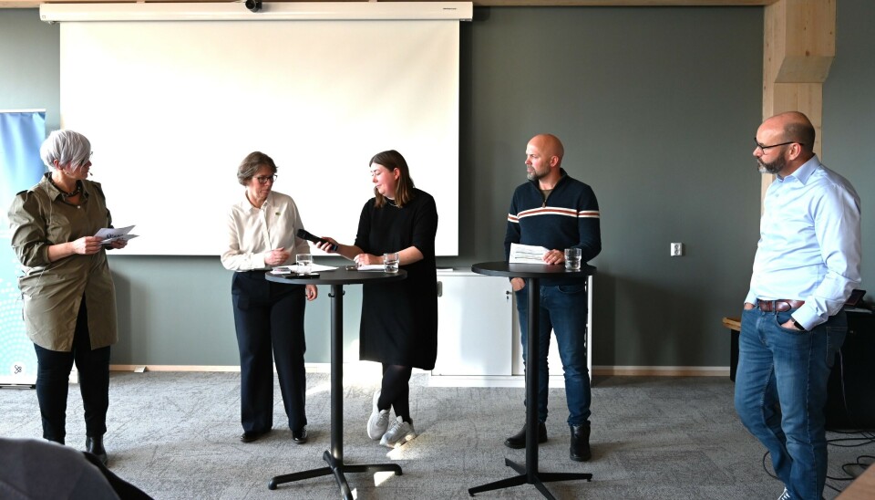 Dabat om klima og miljø. Fra venstre: Synnøve Nes (KNN), Gro Santi Johnsen (MDG), Astrid Hoem (AP), Frode Sandøy (FrP) og Tor Bjerkestrand (OKEA)