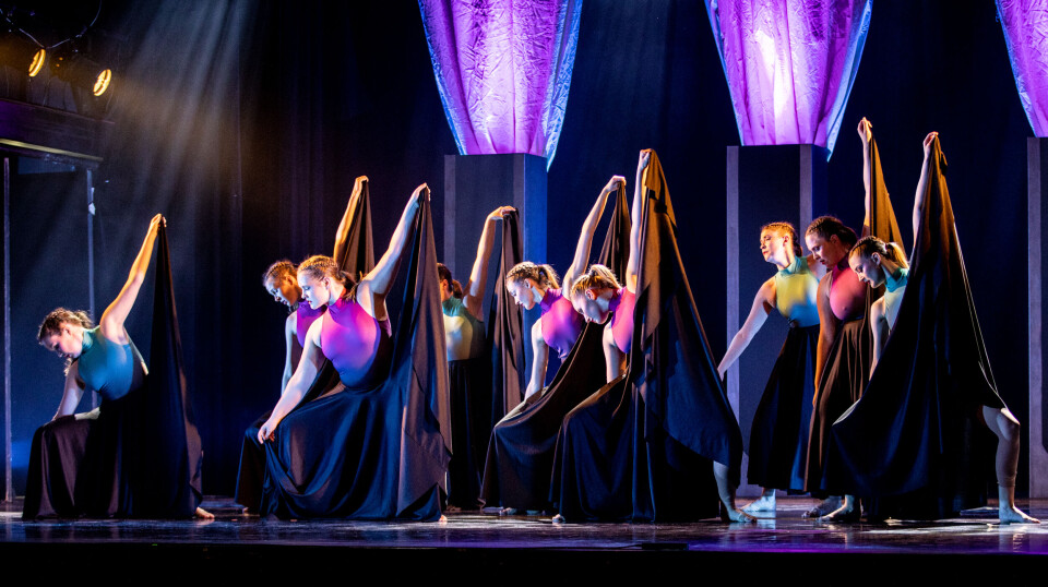 Dansere ved Operaens Ballettsenter.
