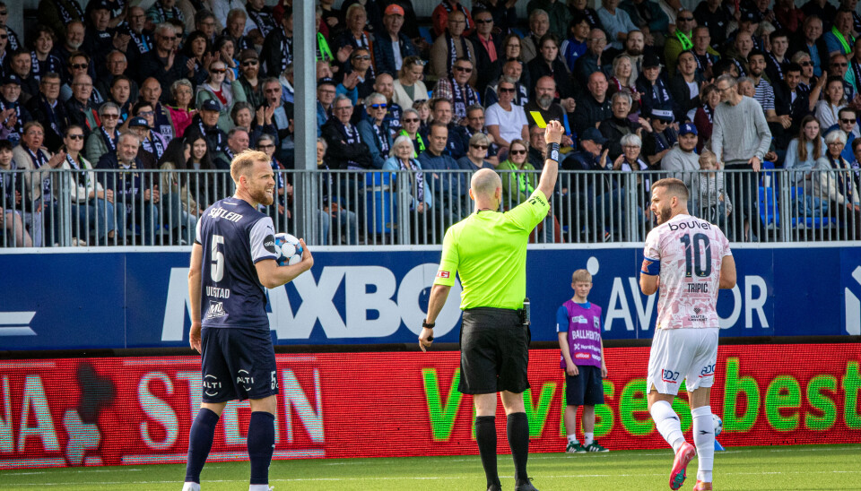 Dommeren kunne brukt kortene mer, spesielt mot drøying fra Viking.