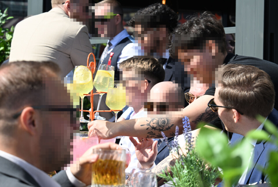 Fra SK6 den 17. mai 2025, cirka halvannen times tid før slåsskampen startet. (Personene på bildet har ingenting med saken å gjøre.)