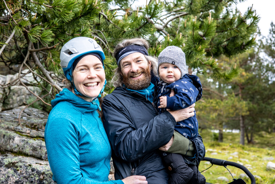 Anna Ervik Johnsen (38) fra Bådalen, Averøy og Torbjørn Nordeide (42), opprinnelig fra Sunnfjord, har med seg sønnen Per Julian på åtte måneder.