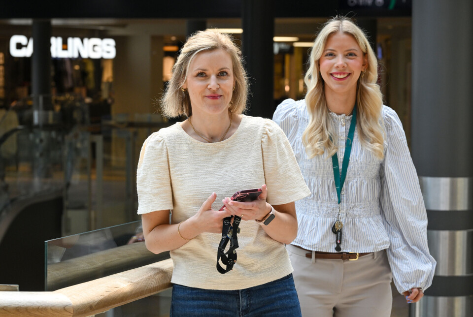 F..v.: Senterleder Therese Schei Olsen ved Alti Storkaia og hennes sommervikar, Anna Haug.