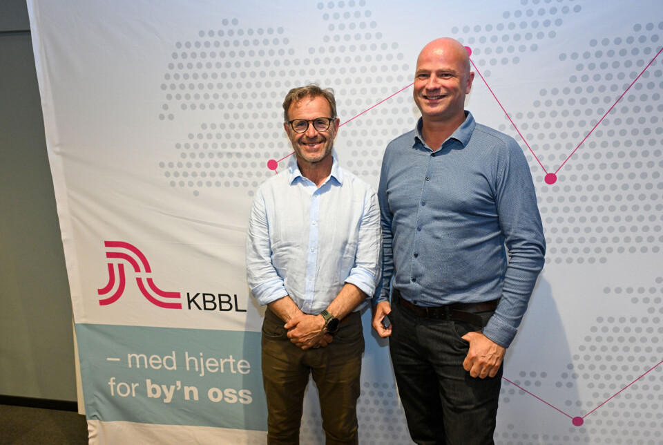 Styreleder Odd Tore Finnøy og administrende direktør Vidar Solli under generalforsamlingen i Kristiansund boligbyggelag (KBBL), tirsdag 10. juni 2025.