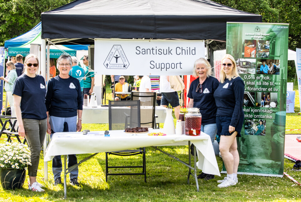 Santisuk Child Support. f.v. Kirsti Guvsám, Rakel Yttervik (Leder, Grunnlegger) Else Kulø, og Ingunn Sanders.