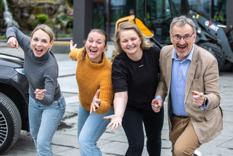F.v.: produsent Hanne Tømmervåg, markedsleder og billettansvarlig Ingvild Vaagsether, produsent Ingeborg Fagerlie Johannessen og direktør Asgeir Bahre Hansen. Normoria-bygget onsdag 18. juni 2025. Første innflyttingsdag.