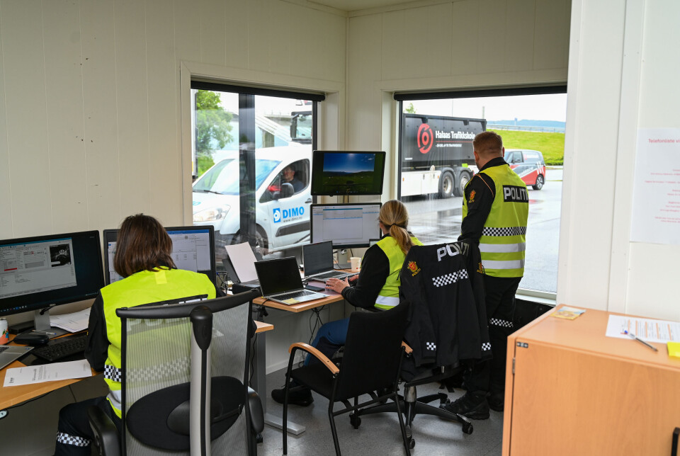 ATK-senteret fra Farstad var på stedet for å sjekke informasjon opp imot fotobokser.
