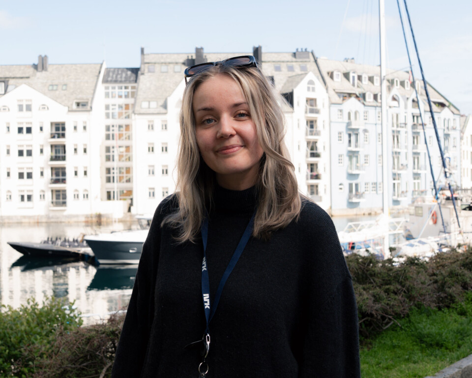 NRK-journalist Annabelle Kårvåg Sørensen skal stå med Hjerteboksen i Kristiansund onsdag 25. juni.