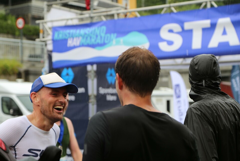 Einar Engvig (t.v.) er ildsjelen bak Kristiansund Havmaraton.