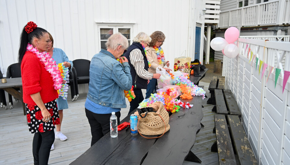 Det jobbes med forberedelser til Tahiti-fest lørdag 27. juni. FOTO: PER MORK