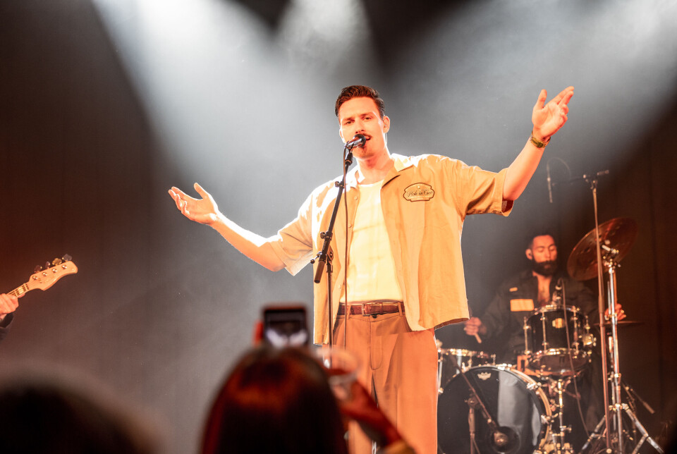 Fra venstre: Sacarias Lundstad (vokal/gitar), trommeslager Samuel Nimoson Jr. under konserten på Byscenen i Kristiansund.