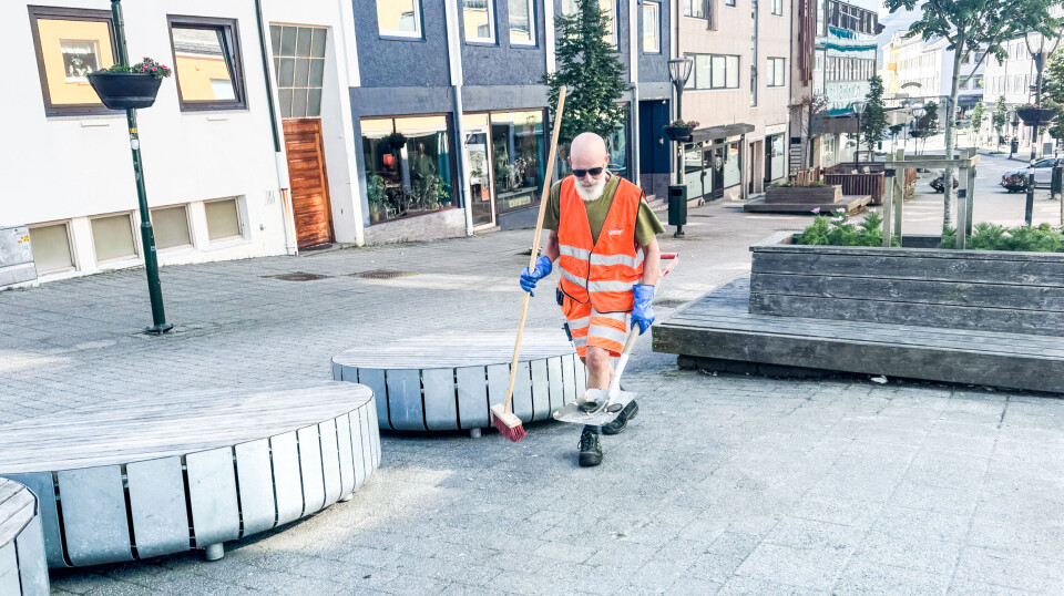 Ken Rune Gustad (64) fra Kommunalteknikk avdeling vei.