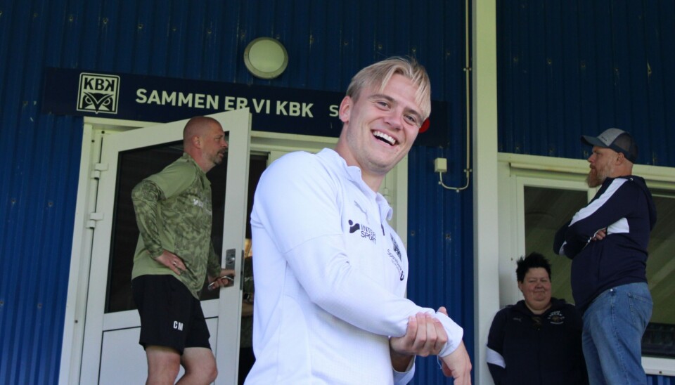 Ruben Alte, Kristiansund Ballklubb (KBK), lover tatovering – med et stort forbehold. Her etter treningen på Nordmøre stadion tirsdag 8 april 2025..