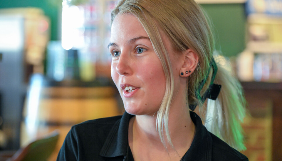 Malena Sophie Tomassen (23) er daglig leder på Kristiansunds nystartede sportsbar, Go’2 grill Rådhuset sportsbar i sentrum av Kristiansund.