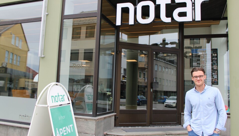 Henrik Sjøasæther Kleivenes stortrives med å jobbe for Notar.