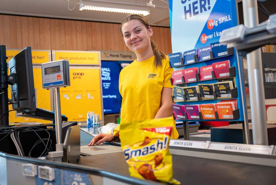 Marie Skog Trøan er sommervikar hos Coop Prix Frei.