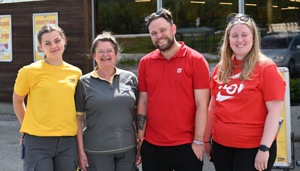 F.v. Marie Skog Trøan (sommervikar), Anita Sæterøy (ass. butikksjef Coop Prix Frei), Bjarne Lagesen (LO) og Emma Sandø Brekstad (LO).