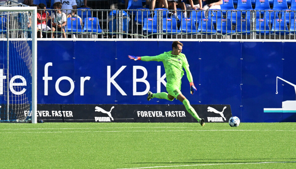 KBK-keeper Knut André Søyland Skjærstein (30) i aksjon under kampen søndag 13. juli mot Sarpsborg 08.