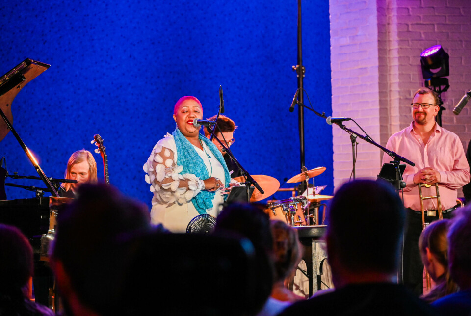 Tricia Boutté & ensemblet i aksjon.