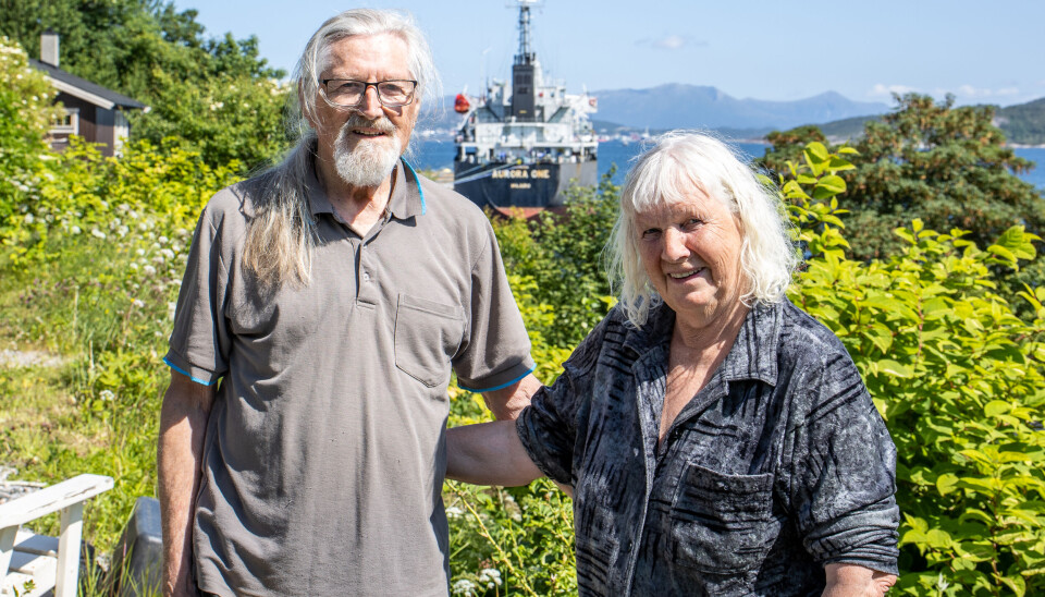 Jon Samuel og Unni Håbrekke er nabo til Averøy Industripark.