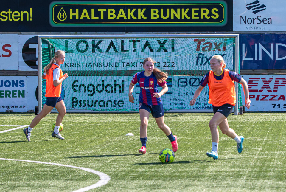 Dahle IL sine jenter er klare for Norway Cup.