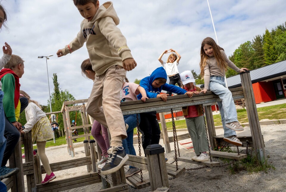 FOREBYGGENDE ARBEID: Barn leker på skolegården, en del av kommunens nye plan for forebyggende arbeid i oppvekstsektoren.