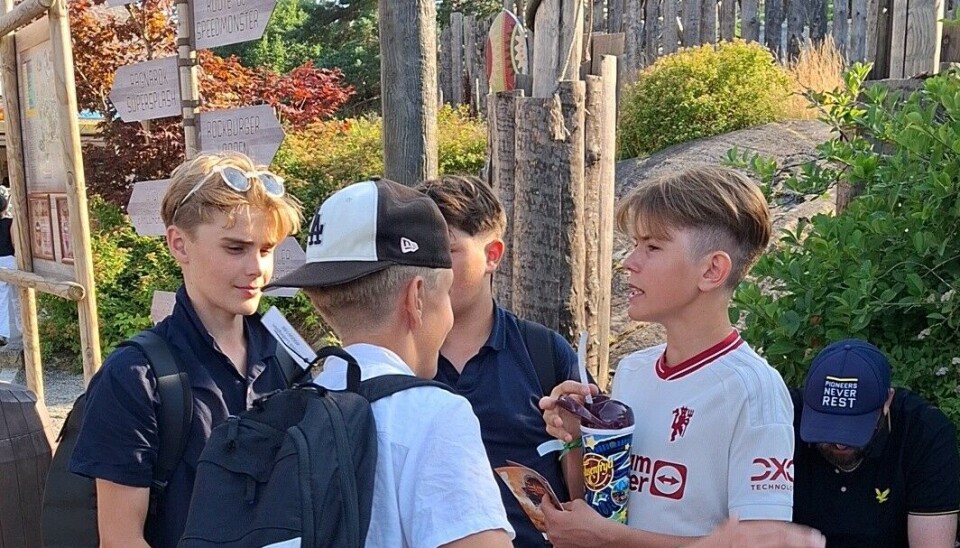 Smøla IL på Tusenfryd under Norway Cup.
