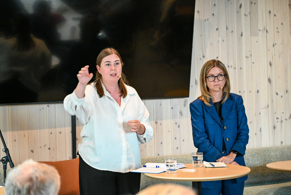 Astrid Hoem (statssekretær i Klima- og miljødepartementet) og Sissel Kruse Larsen (statssekretær i Finansdepartement) under åpent møte på Campus.