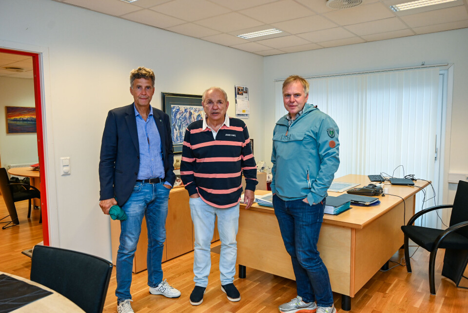 F.v. førstekandidat Erik Rolfsen (V), gründer Johs Ersnes og stortingsrepresentant Alfred Bjørlo (V)