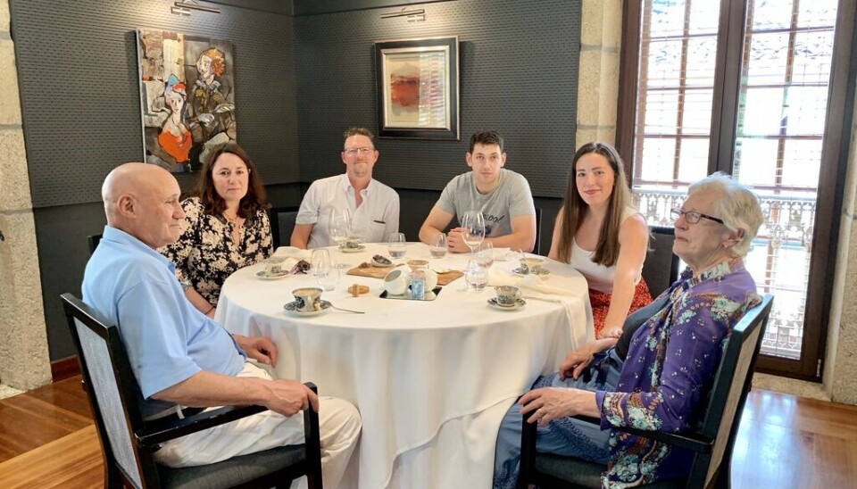 Fra en familiemiddag hos Daporta. Fra venstre: Joaquín Miguel Costa López, Ana María Costa Pombo, Odd Inge Teige, Óscar V.F. , Cristina C. Costa og Carmen Pombo Serantes.