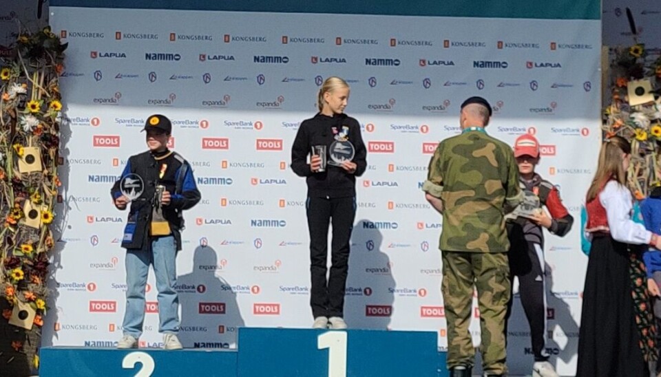Eirin Teigen Gagnat på toppen av seierspallen.