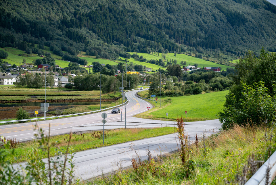 E39, Astad krysset mot Batnfjord sentrum.