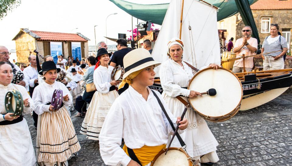 FESTIVAL: Festivalen i Cambados feirer tradisjonell musikk og dans for å bevare kystkulturen.