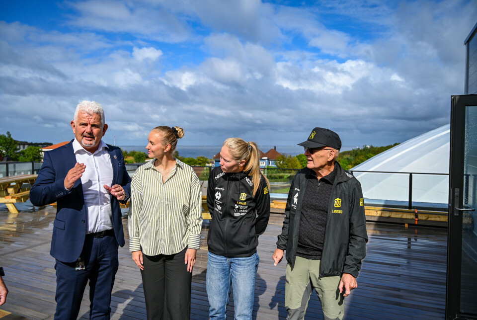 Fra venstre: Tore Vevang (Sparebanken Møre), Helle Rossen (Sparebanken Møre), Elise Hoel Ulseth (Norodd), Ivar Hjelseth (Norodd).